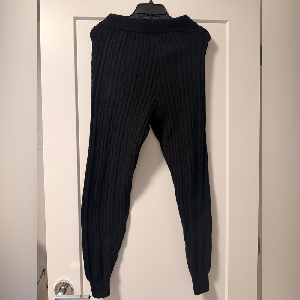 ALO Yoga Black Cable Knit Joggers - Picture 5 of 5